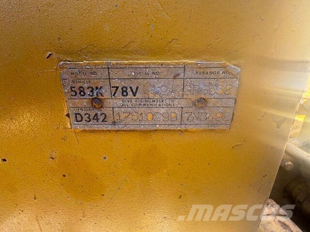 CAT 583K Pijpenleggers