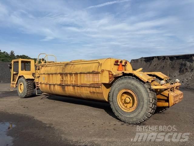 CAT 613B Water tankwagens