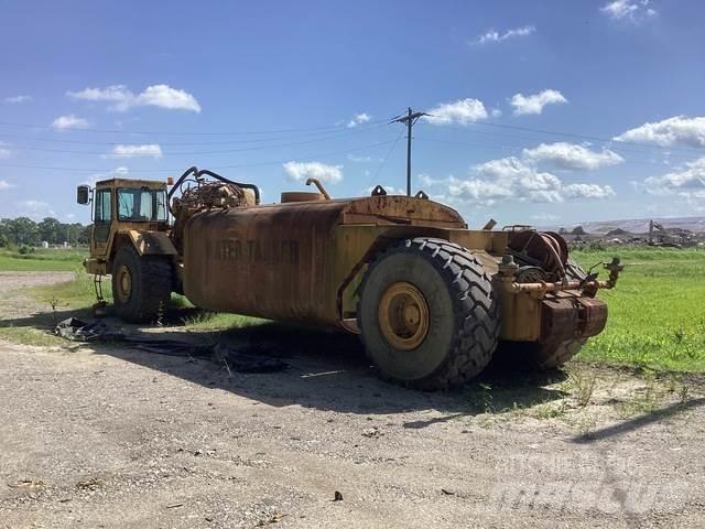 CAT 615C Water tankwagens