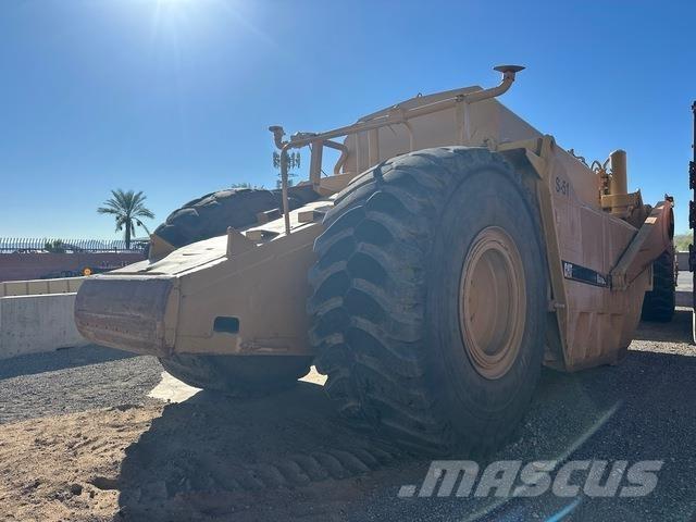 CAT 651B Water tankwagens