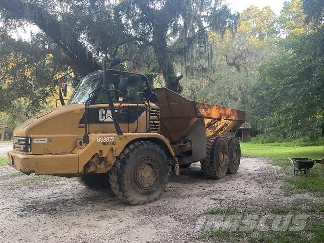 CAT 725 Knik dumptrucks