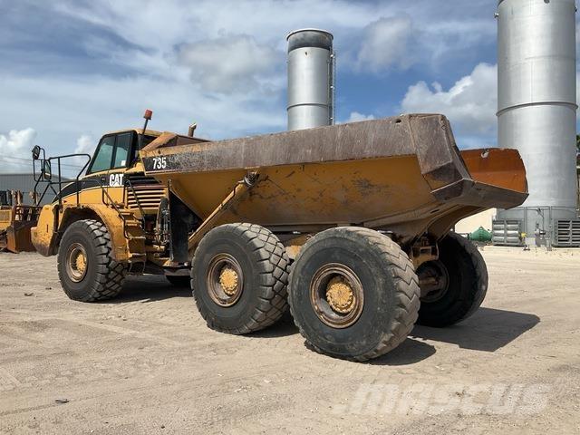 CAT 735 Knik dumptrucks