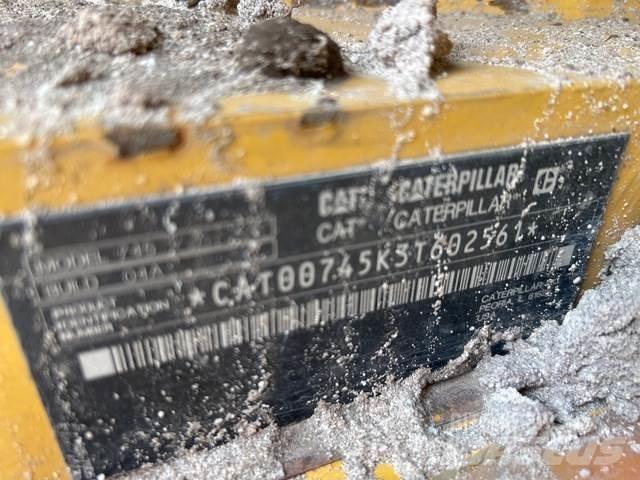 CAT 745 Knik dumptrucks
