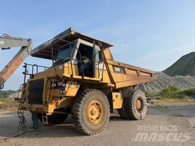 CAT 769D Knik dumptrucks