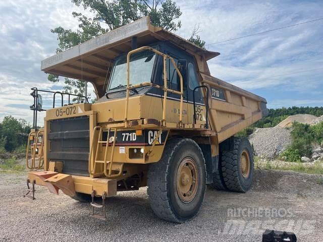 CAT 771D Knik dumptrucks