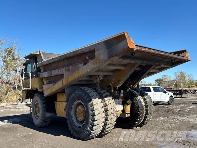 CAT 771D Knik dumptrucks