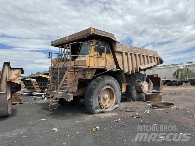 CAT 777B Knik dumptrucks