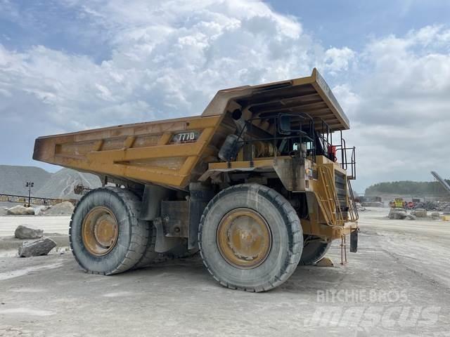 CAT 777D Knik dumptrucks