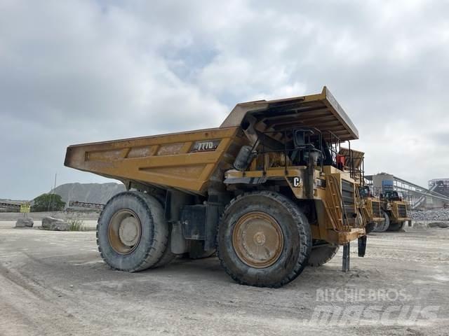 CAT 777D Knik dumptrucks
