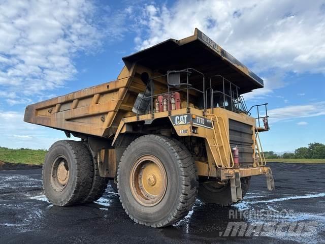 CAT 777D Knik dumptrucks