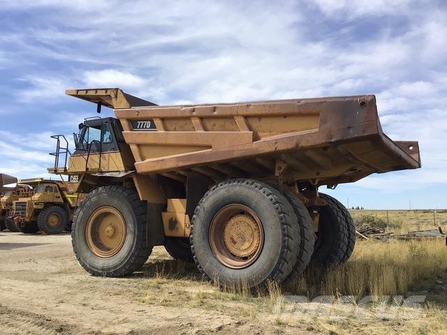 CAT 777D Knik dumptrucks