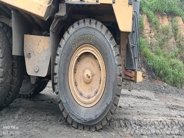 CAT 777E Knik dumptrucks