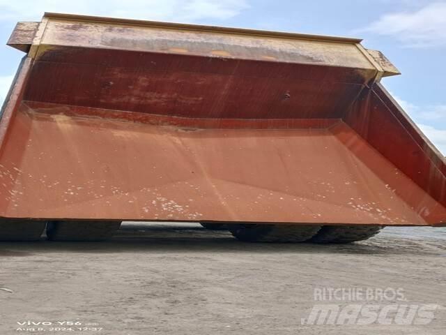 CAT 777E Knik dumptrucks