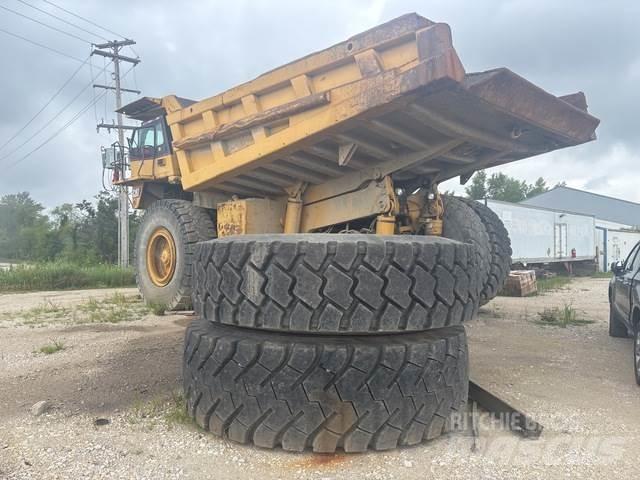 CAT 785C Knik dumptrucks