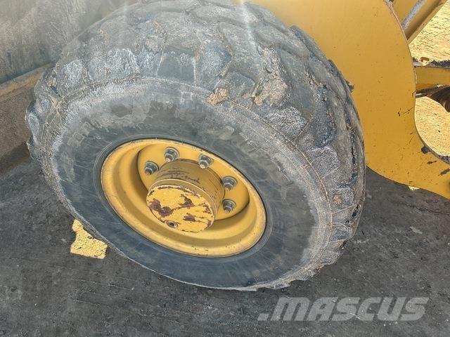 CAT 906H Wielladers