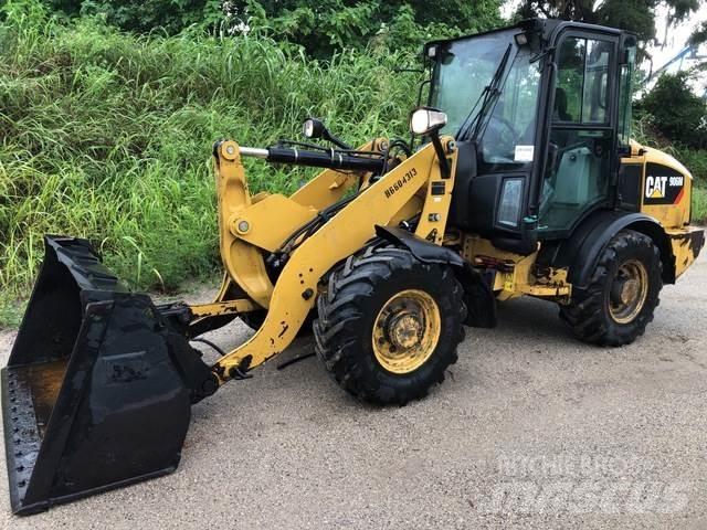 CAT 906M Wielladers