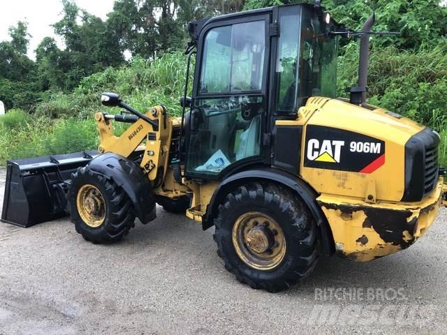 CAT 906M Wielladers