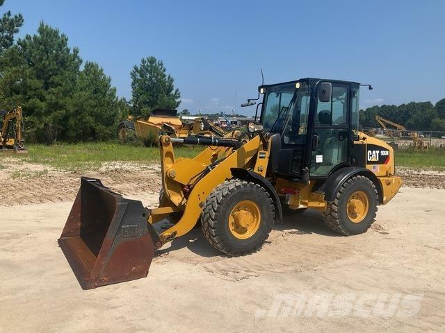 CAT 906M Wielladers