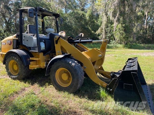 CAT 908M Wielladers