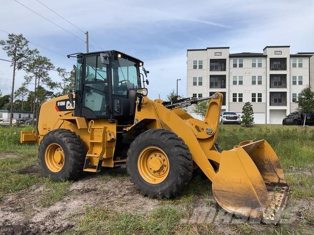CAT 910M Wielladers