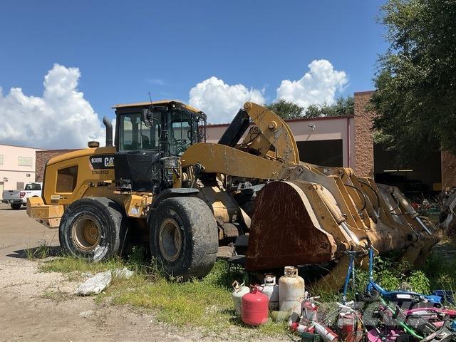 CAT 930M Wielladers
