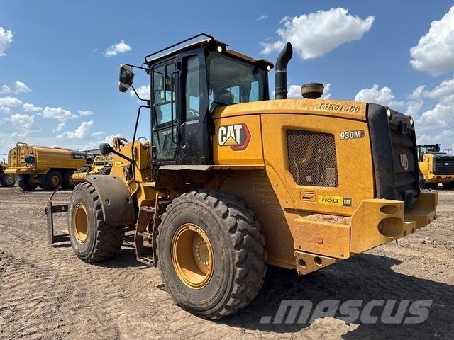 CAT 930M Wielladers
