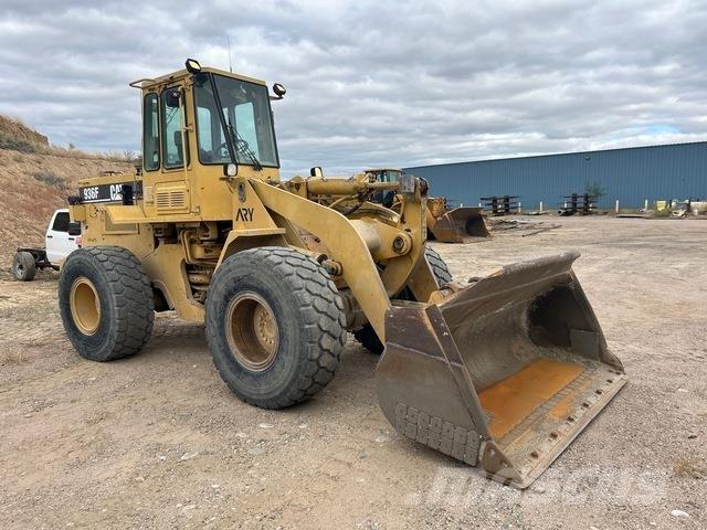 CAT 936F Wielladers
