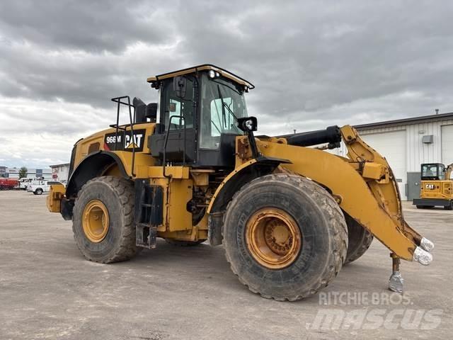 CAT 966M Wielladers