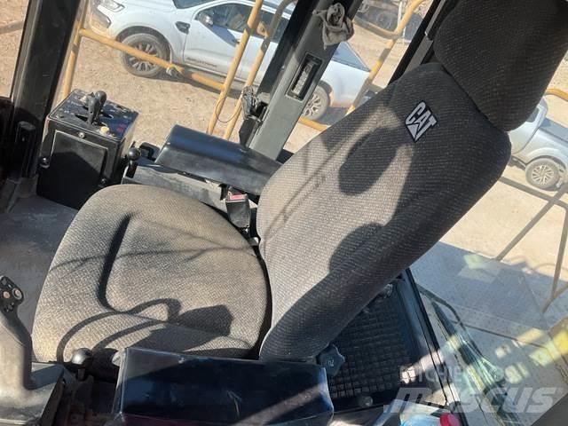 CAT 988G Wielladers