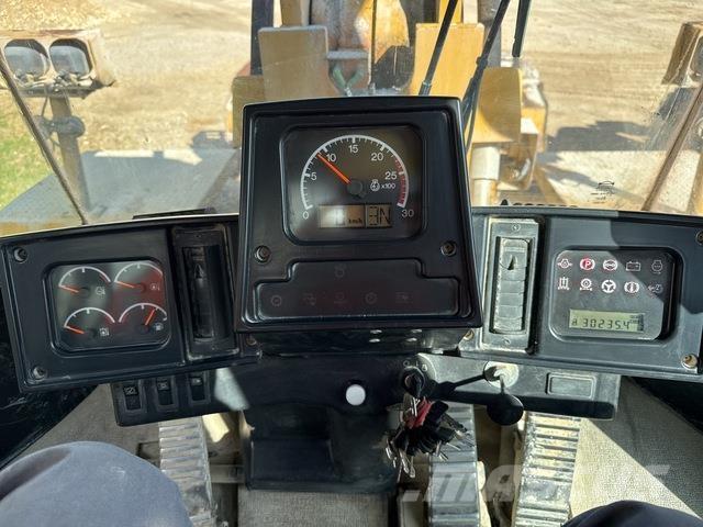 CAT 988G Wielladers