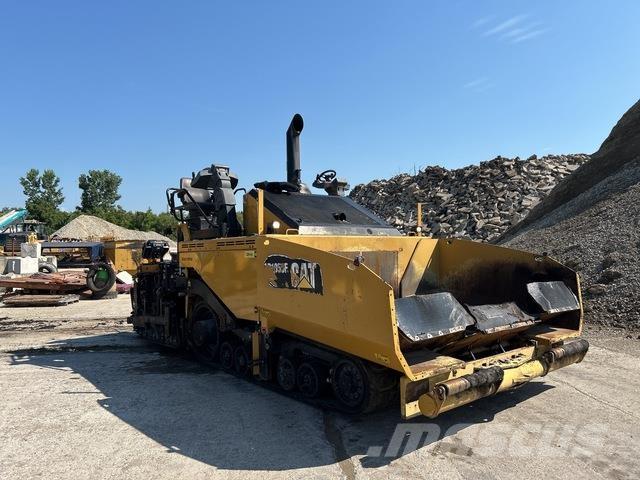 CAT AP1055F Asfaltafwerkmachines