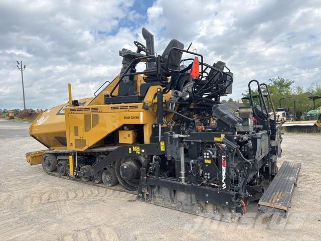 CAT AP1055F Asfaltafwerkmachines