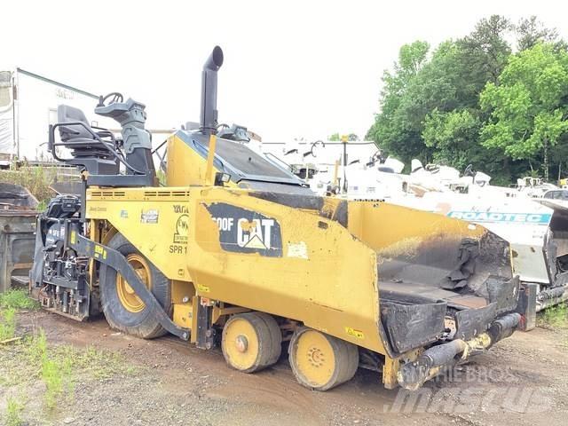 CAT AP600F Asfaltafwerkmachines
