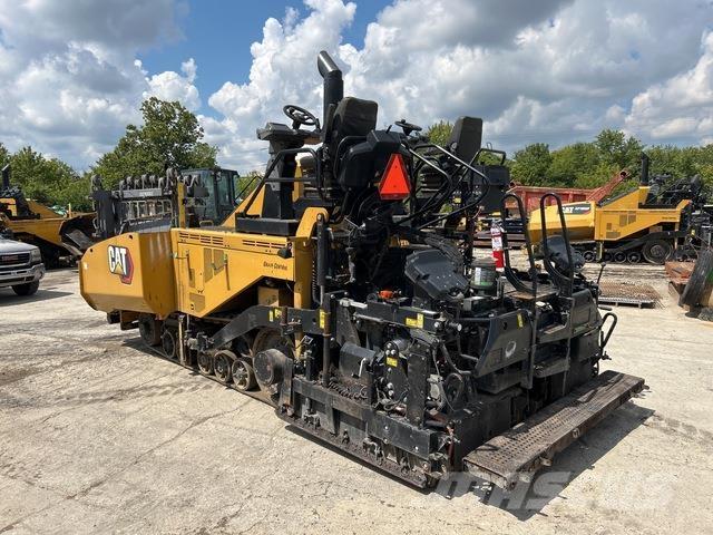 CAT AP655F Asfaltafwerkmachines