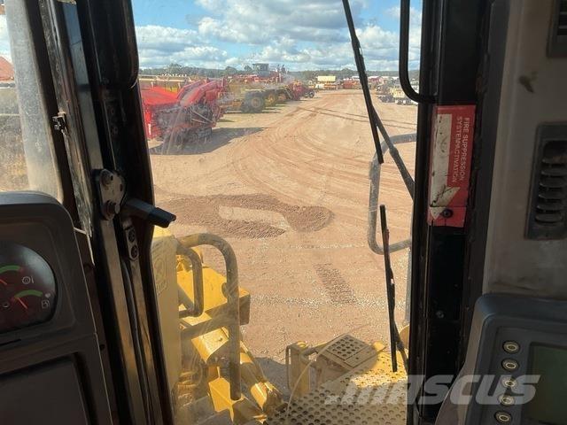CAT D10T Rupsdozers