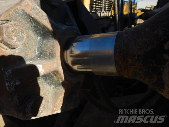 CAT D10T2 Rupsdozers