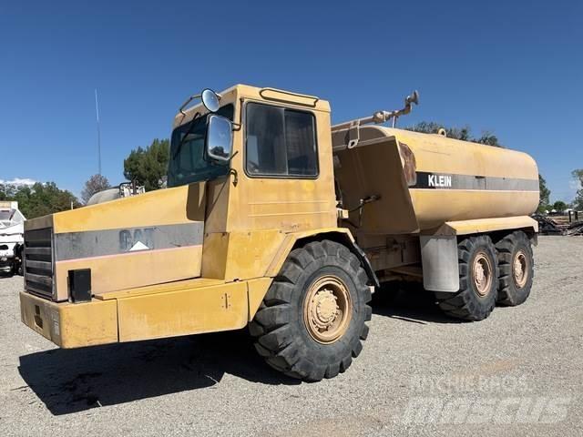 CAT D250 Water tankwagens