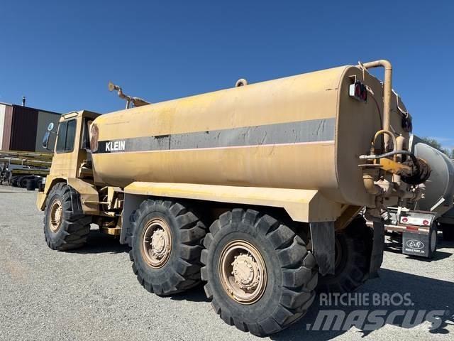 CAT D250 Water tankwagens