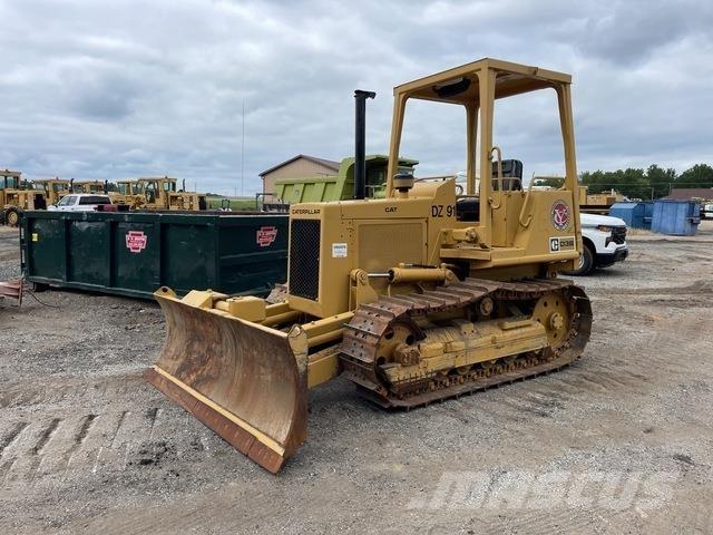 CAT D3B Rupsdozers