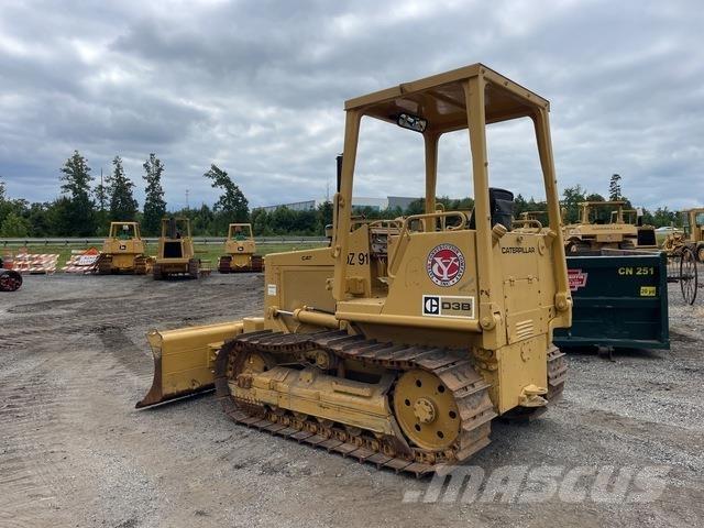 CAT D3B Rupsdozers
