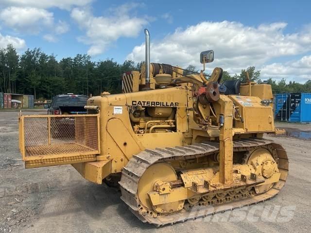 CAT D4E 20 Pijpenleggers