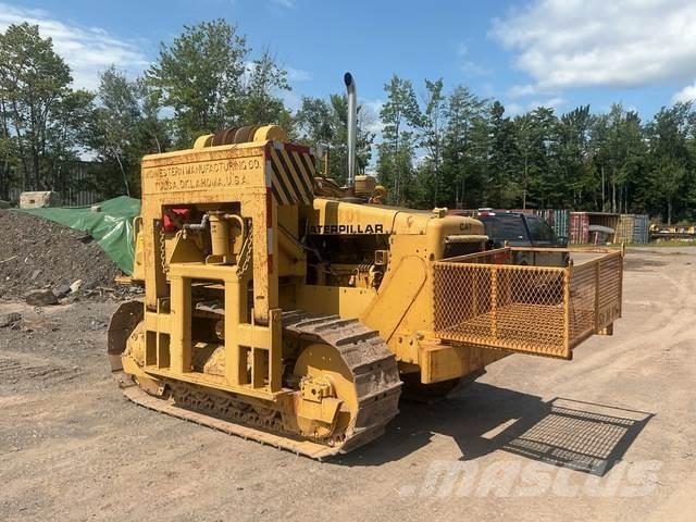 CAT D4E 20 Pijpenleggers