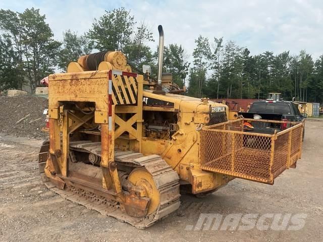 CAT D4E 20 Pijpenleggers