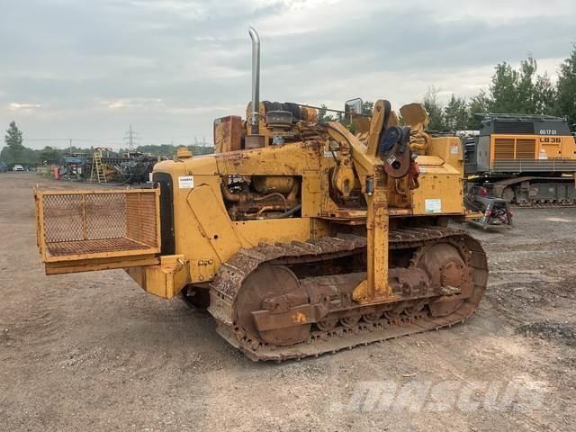 CAT D4E 20 Pijpenleggers
