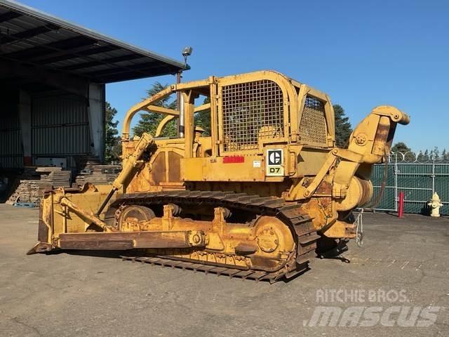 CAT D7 Rupsdozers