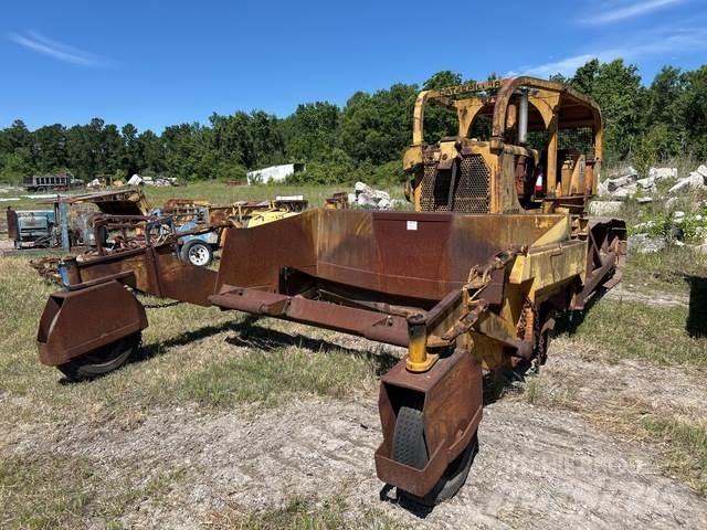 CAT D7 Rupsdozers