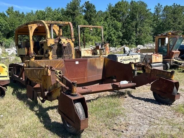 CAT D7 Rupsdozers