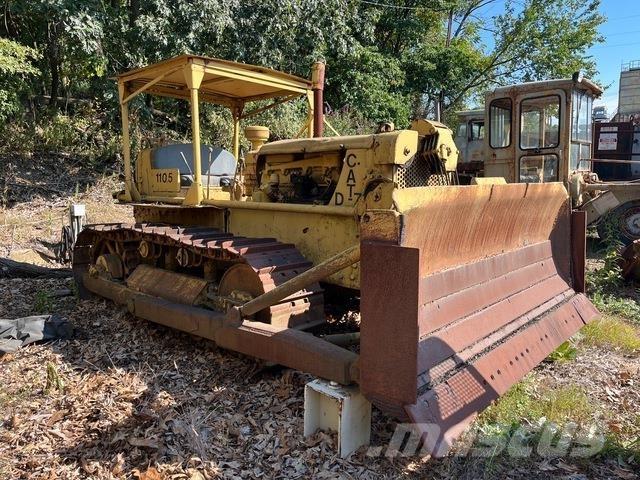 CAT D7 Rupsdozers