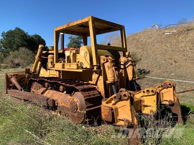 CAT D8H Rupsdozers