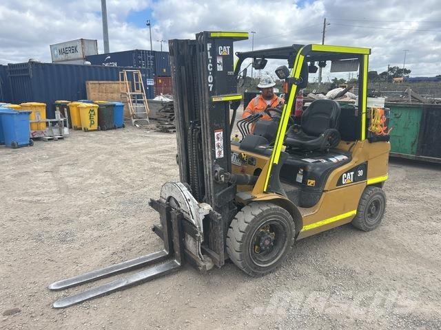 CAT DP30NT Heftrucks overige